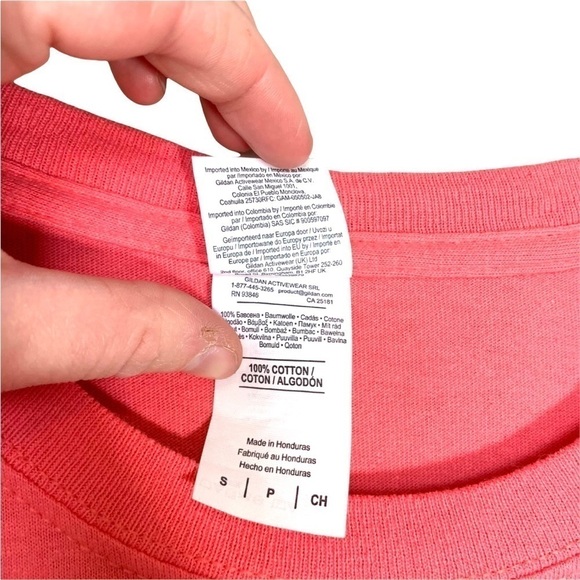 Gildan Coral Pink Gold Glitter Spread Kindness Everyday Graphic T-Shirt Size S - Picture 9 of 15